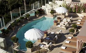 Sunset Tower Hotel